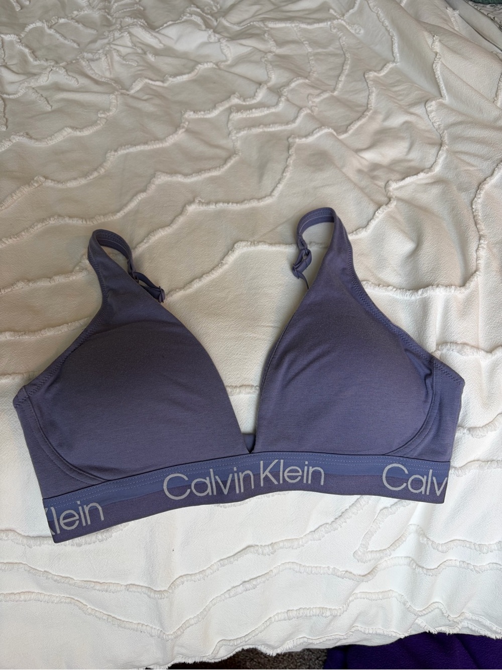 Calvin Klein Lavender Wireless Logo Bralette, Medium, Convertable